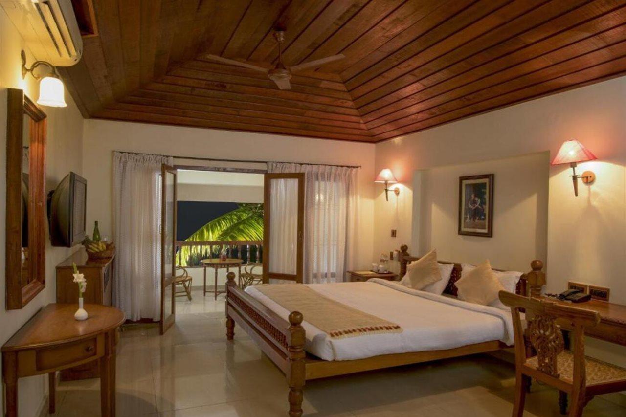 Isola Di Cocco Ayurvedic Beach Resort Poovar Kültér fotó