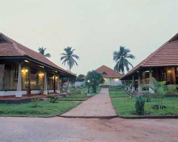 Isola Di Cocco Ayurvedic Beach Resort Poovar Kültér fotó