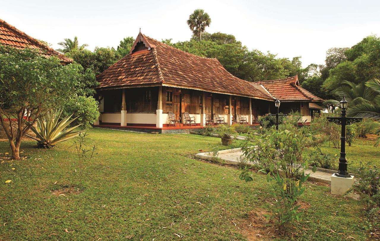 Isola Di Cocco Ayurvedic Beach Resort Poovar Kültér fotó